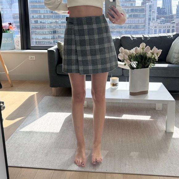 Theory Dresses & Skirts - Theory Plaid Wool Cashmere Skirt Grey Mini Size XS 24" Waist